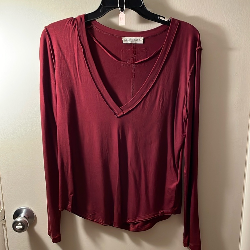 BNWOT FREE PEOPLE burgundy Vneck tee shirt sz.xs p8